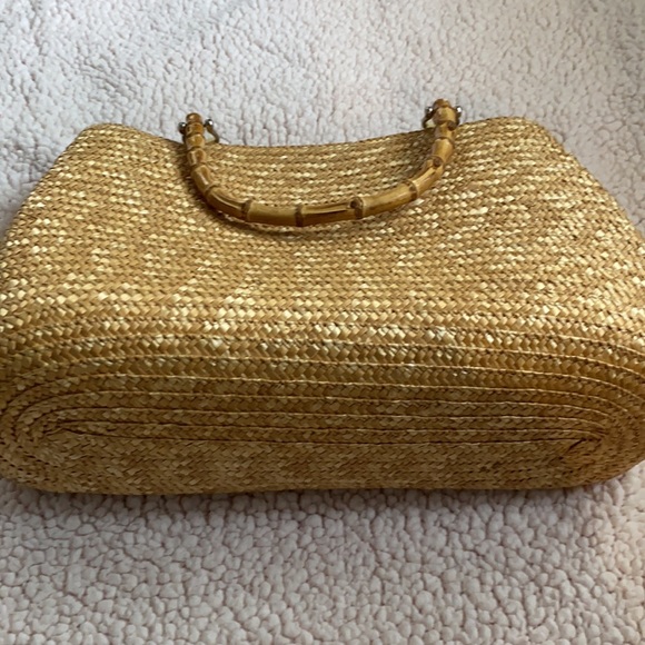 Tan straw bag with bamboo handles - Picture 5 of 8
